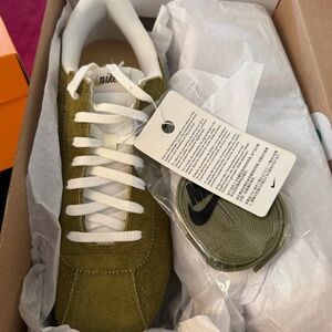 Nike Cortez SE Men’s 13US Pacific Moss